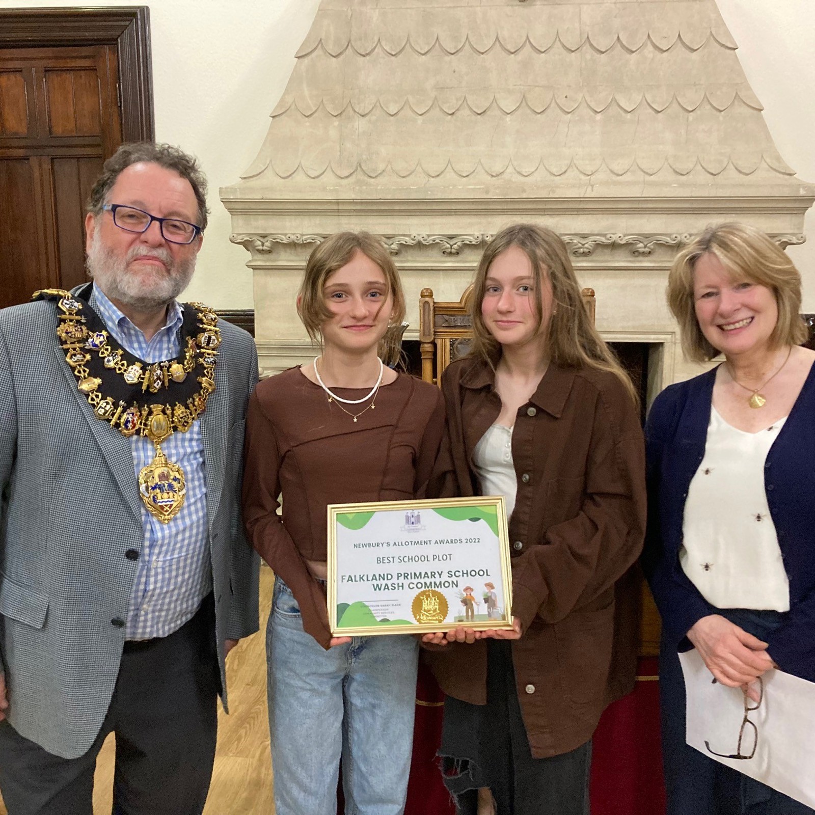 Falkland Primary School Wash Common L R Polly Nightingale & Lottie Lawton