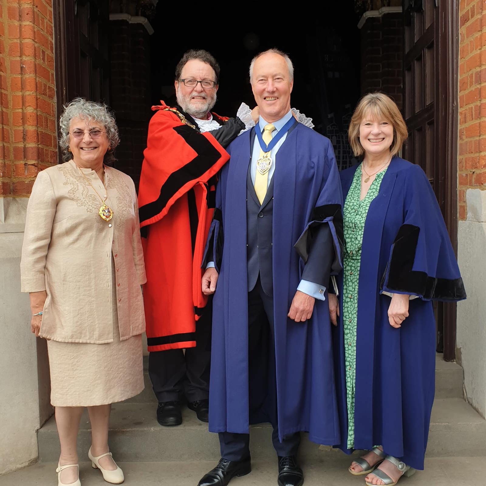 DM Recieving Pendant