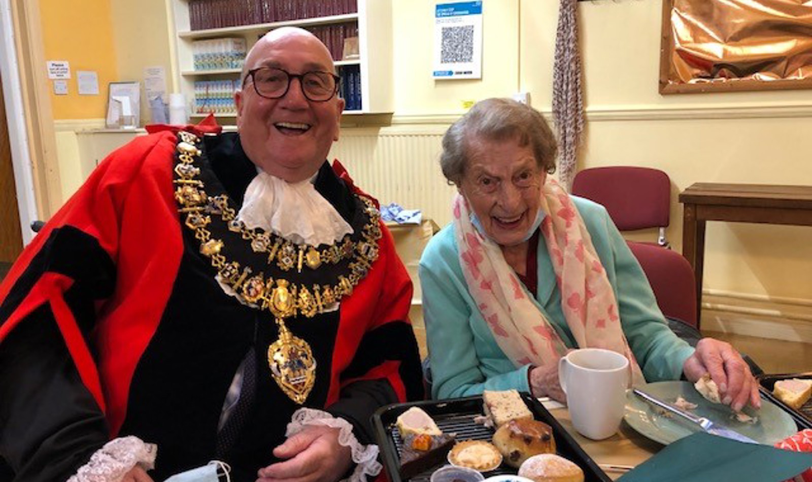 Mayor & Ruth Saunders MBE