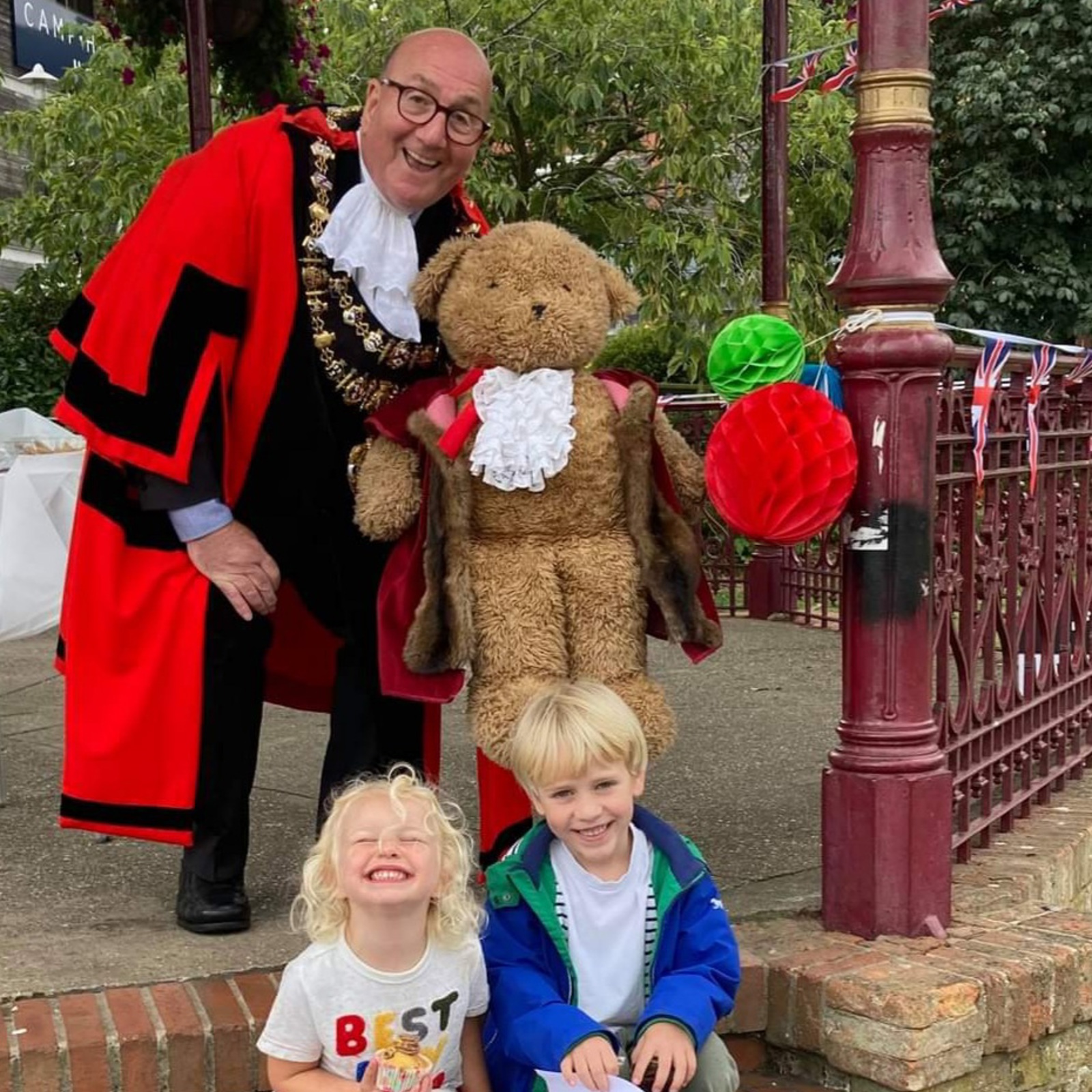 Teddy Bears Picnic Seraphina & Sebastian